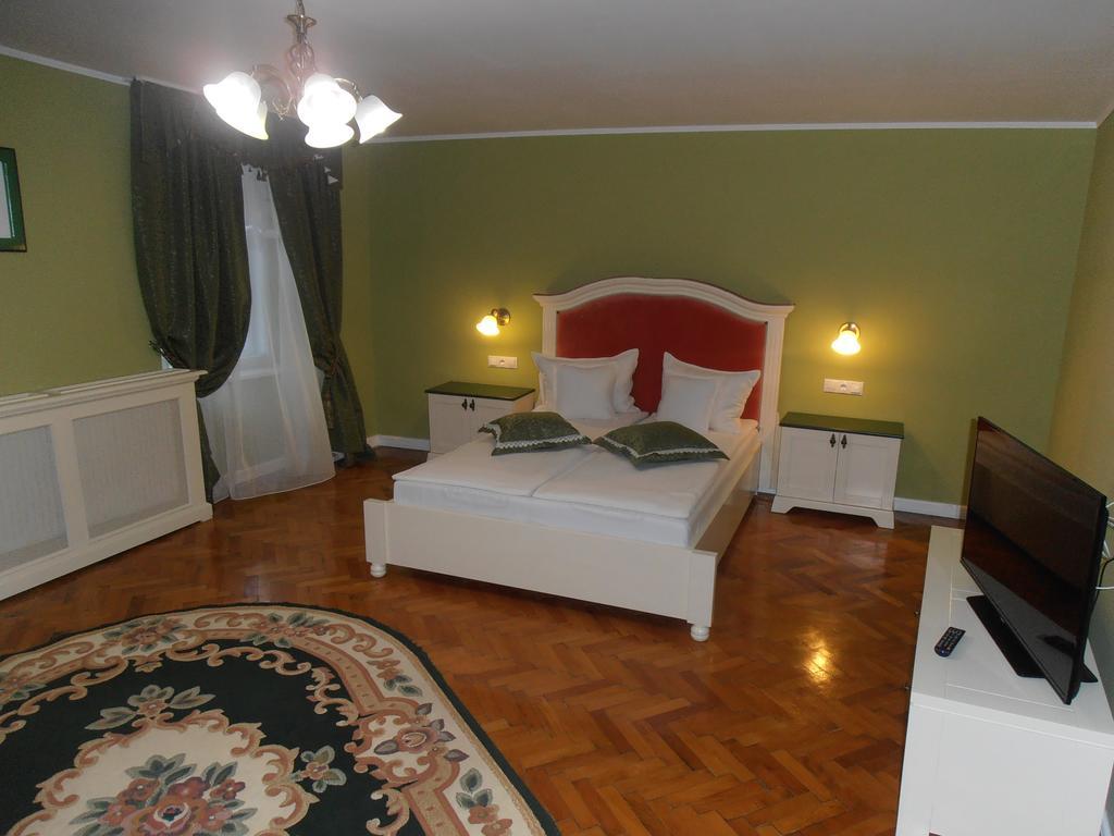 Zum Weissen Lamm Residence Сібіу Номер фото