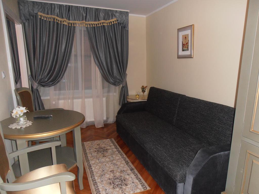 Zum Weissen Lamm Residence Сібіу Номер фото